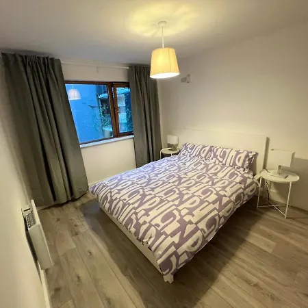Secluded And Spacious Appartement