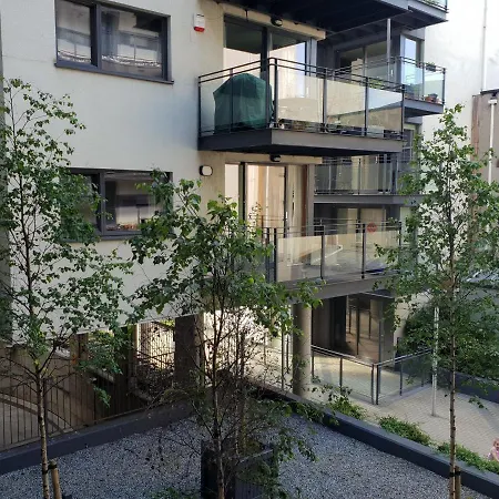 Secluded And Spacious Apartment