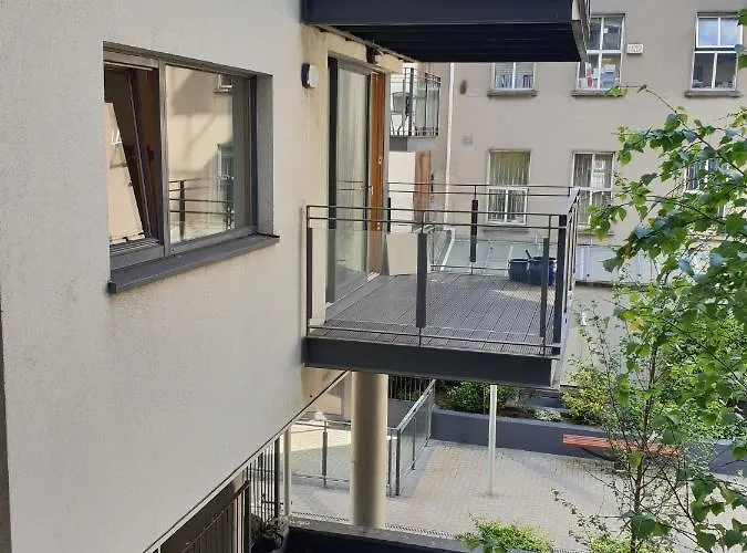 Secluded And Spacious *